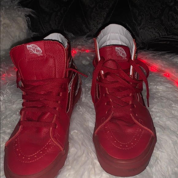 Vans - Picture 2 of 4